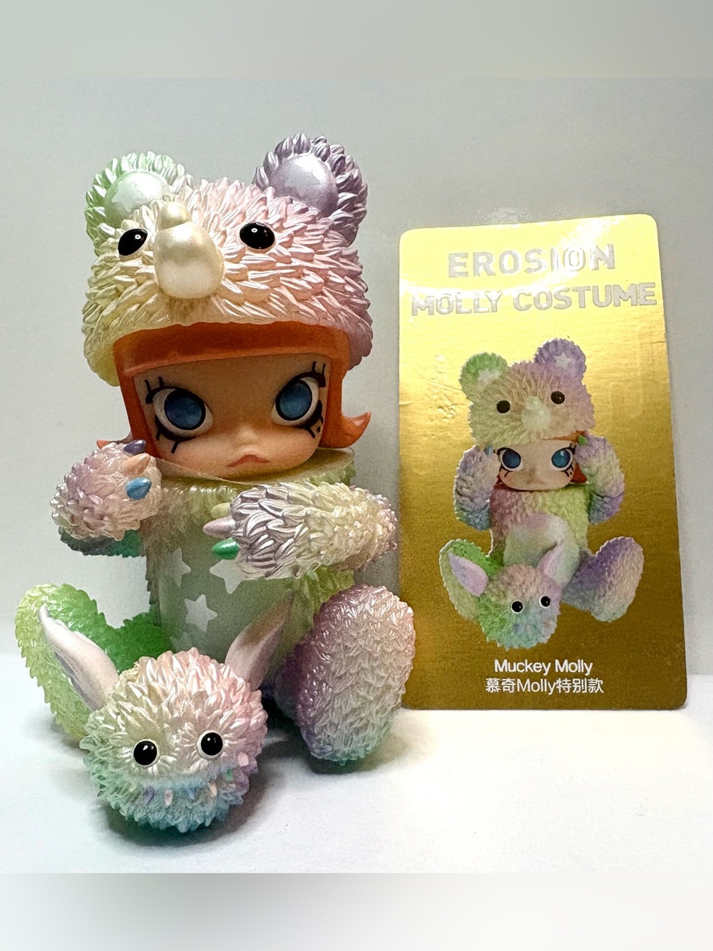 Special Variant & Card “Muckey” from the Erosion Molly x Instinctoy collab.